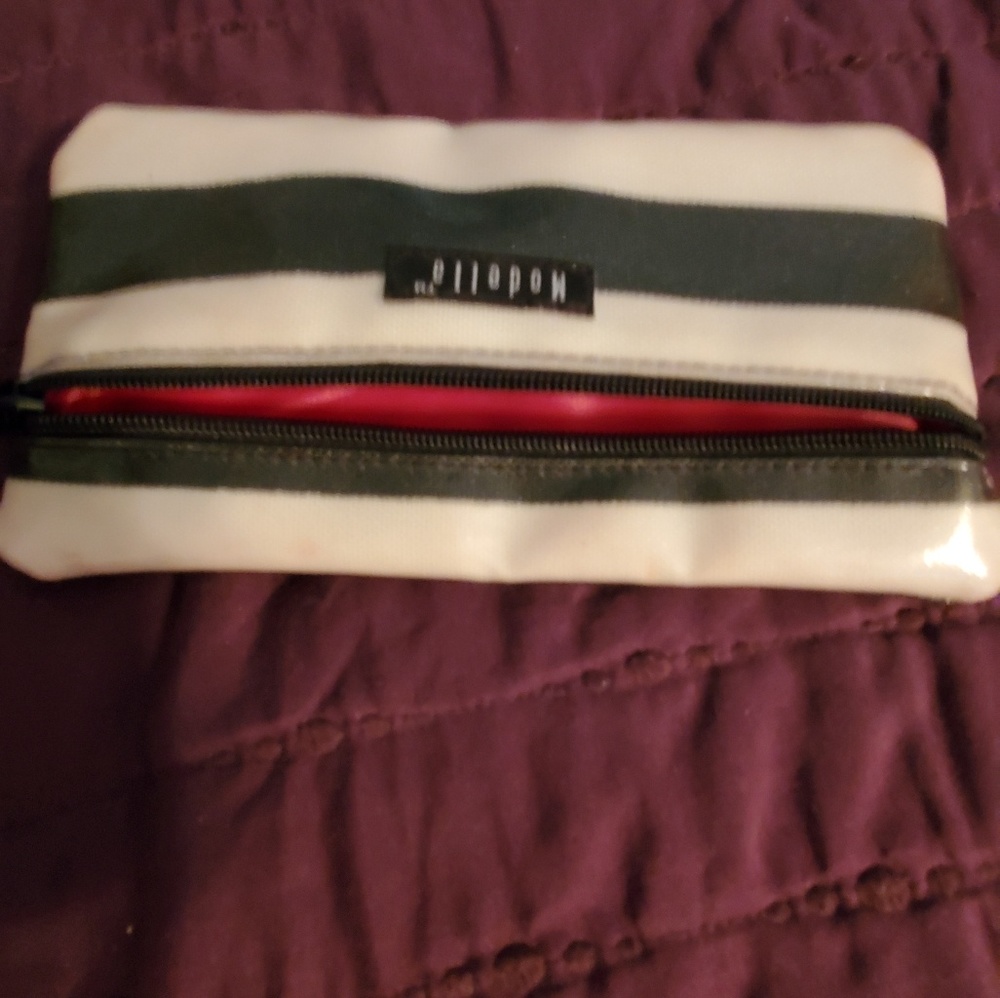 Jewelry Pouch - Picture 4 of 5